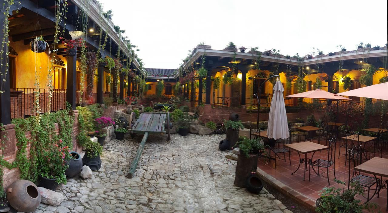 Hotel Eterna Primavera Antigua ภายนอก รูปภาพ